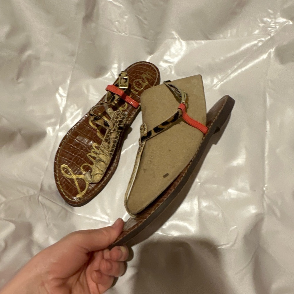 Sam Edelman Gigi Thong Sandal - Picture 2 of 3